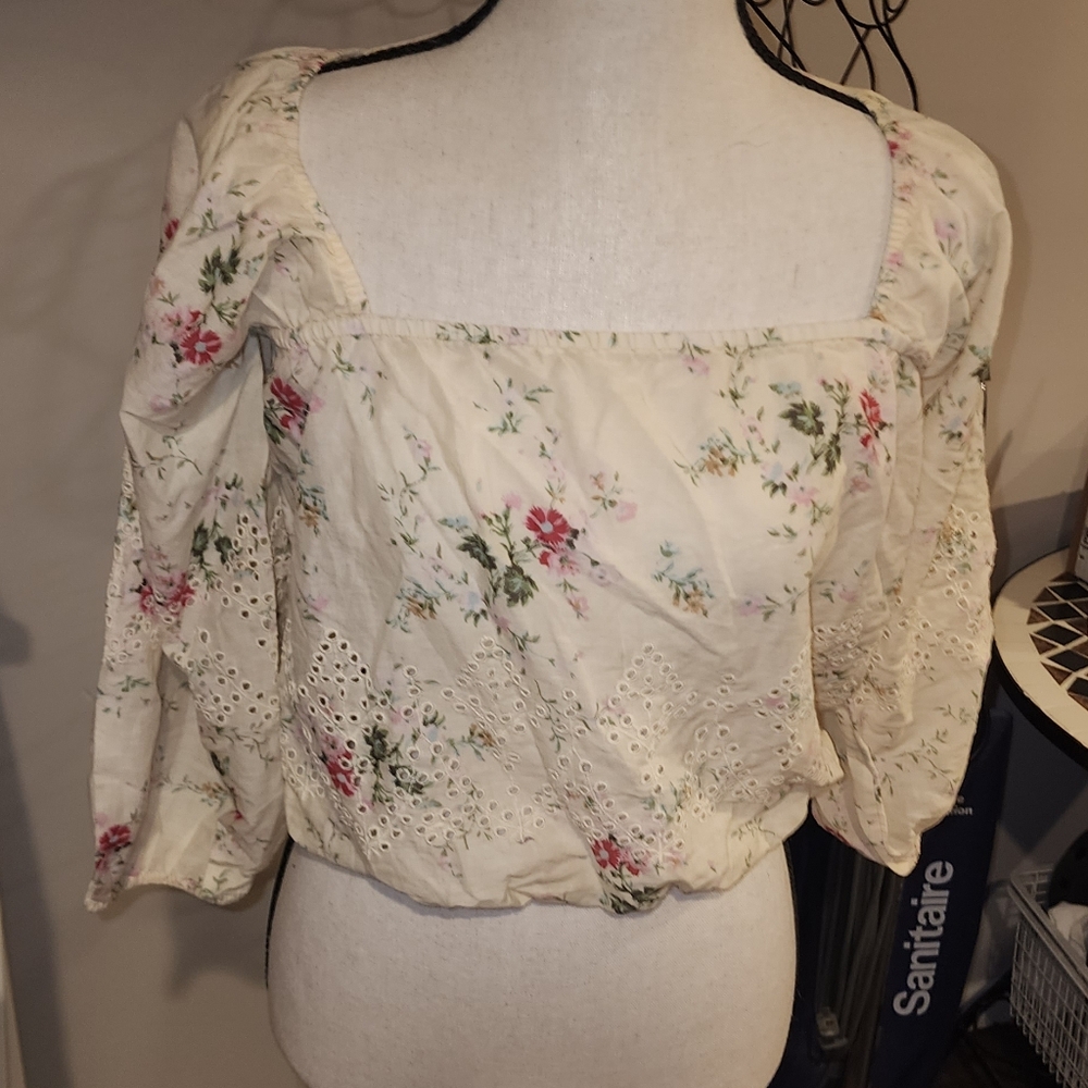 American Eagle Outfitters Floral Embroidery Eyelet Women's Crop Top S